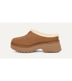UGG W New Heights Kuschelige Clogs