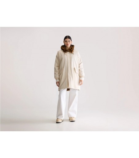 Abrigo Bellerose Laos
