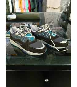 Zapatillas Karhu JE BLACK